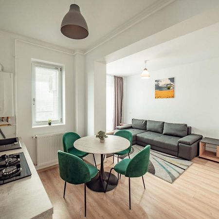 Cozy Apartments At Q Residence Palas Iasi Exterior foto