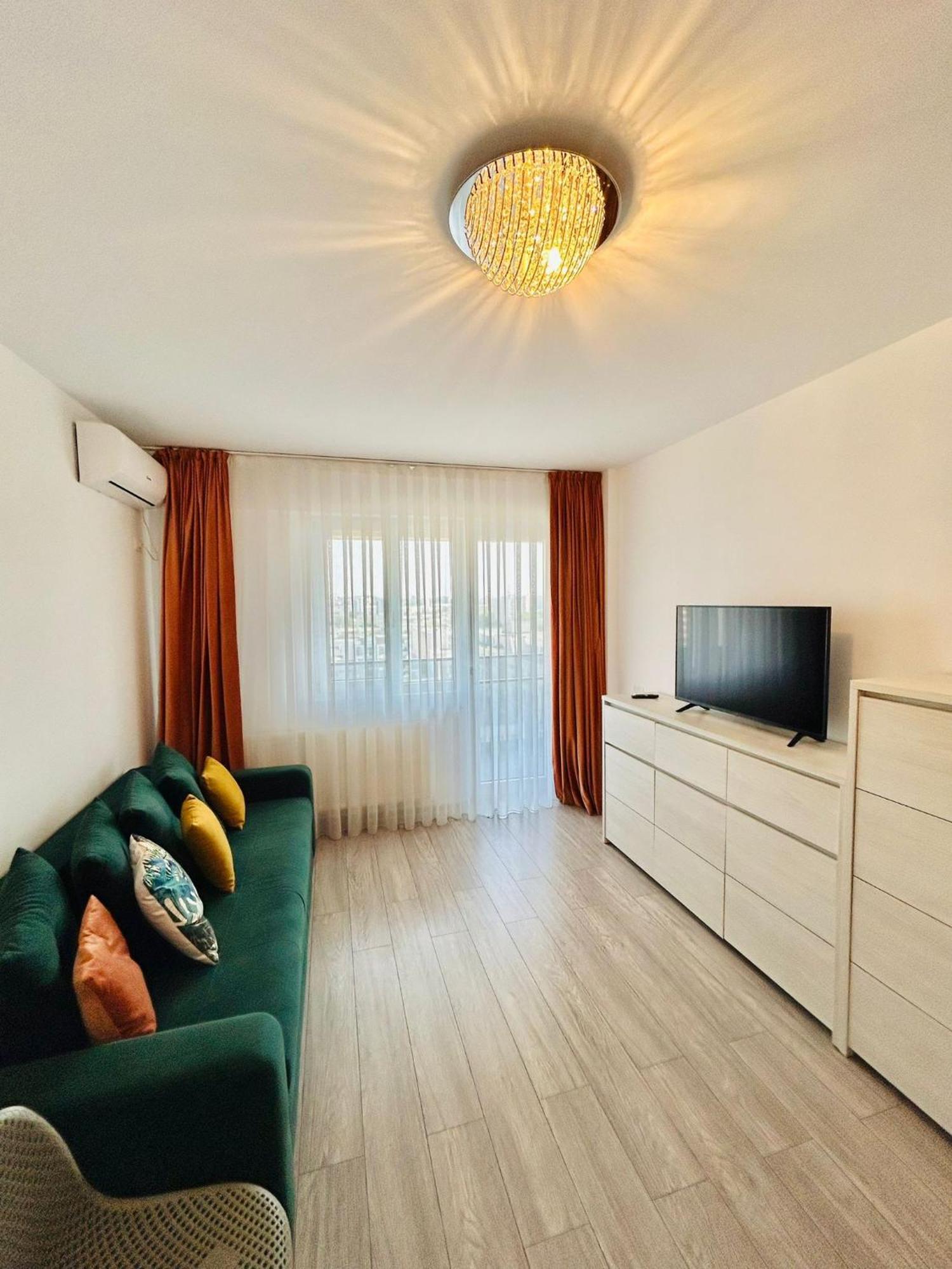 Cozy Apartments At Q Residence Palas Iasi Exterior foto
